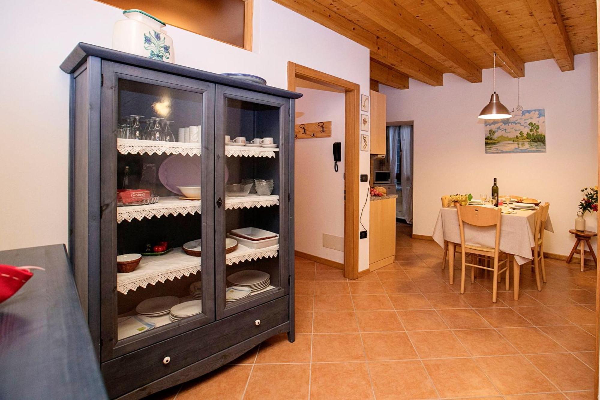 Appartamento Centro Storico Riva - Happy Rentals Bagian luar foto