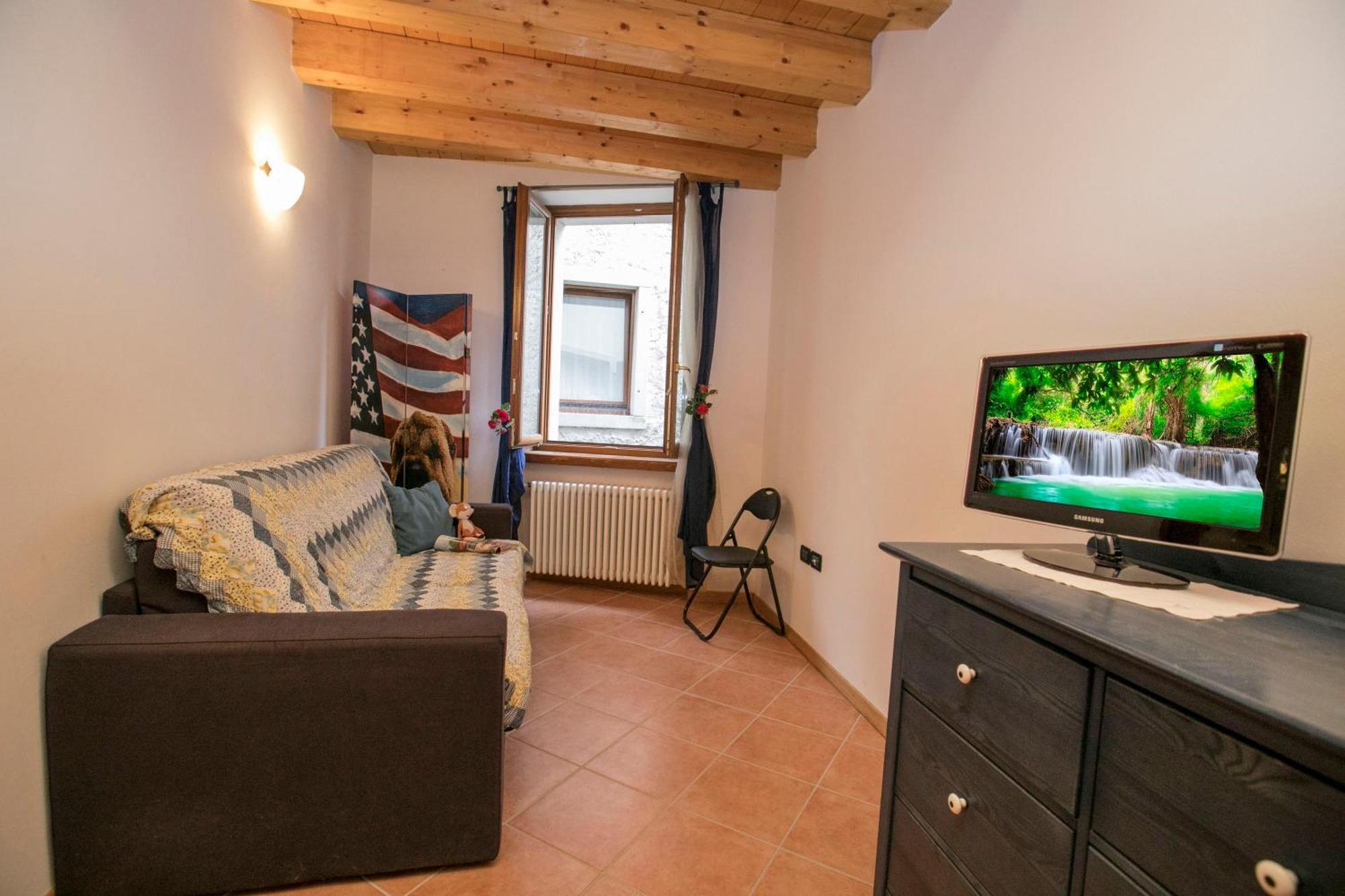 Appartamento Centro Storico Riva - Happy Rentals Bagian luar foto